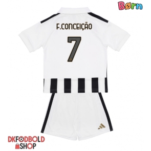 Juventus Francisco Conceicao #7 Hjemmebanesæt Børn 2026-27 Kort ærmer (+ korte bukser)